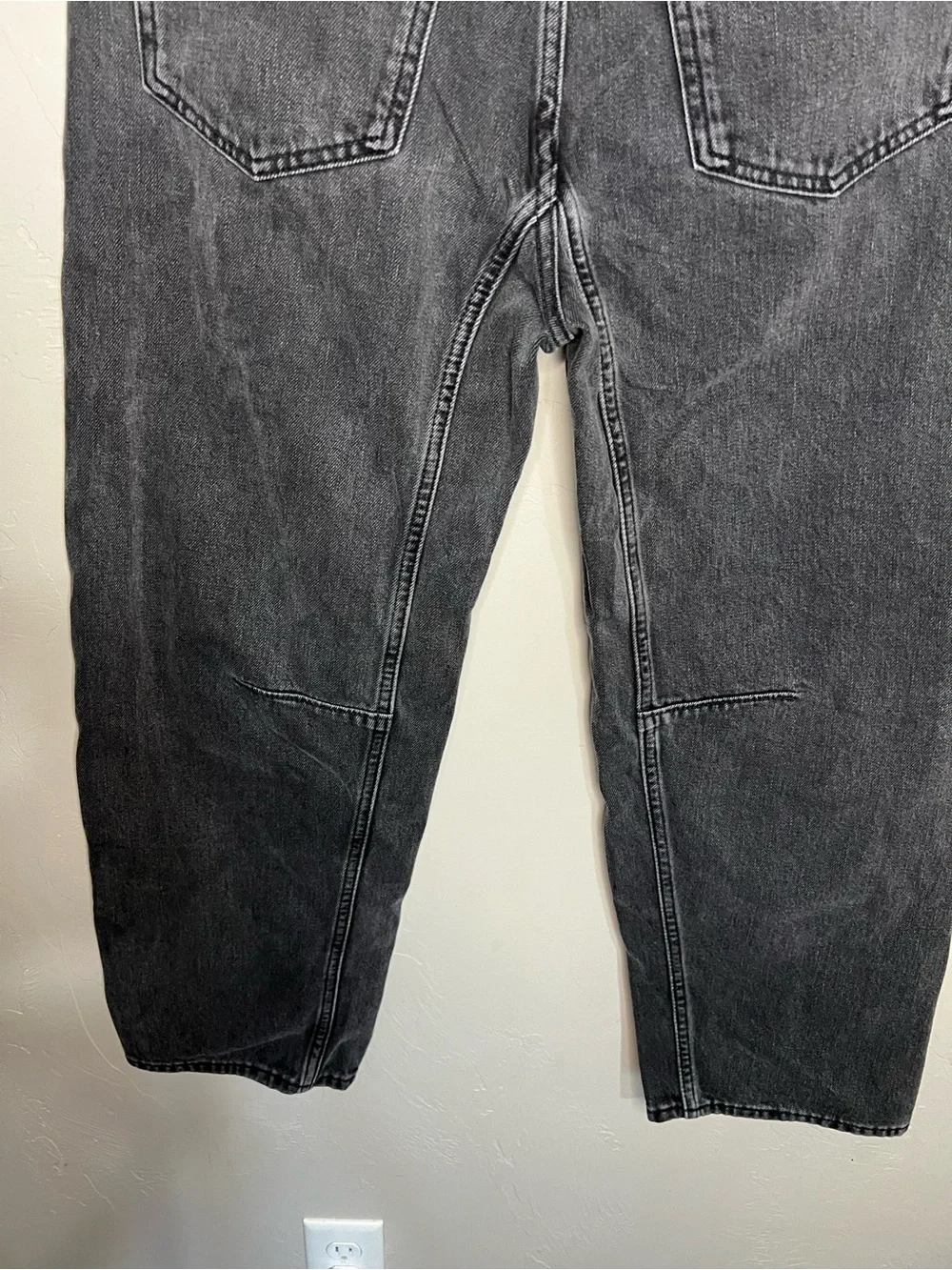 Madewell The Darted Barrel Leg Olenda Washed Black Button Fly Denim Jeans - Picture 9 of 11